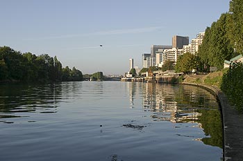 Bords de Seine à la limite de Courbevoie - ponts sur Seine - © Norbert Pousseur