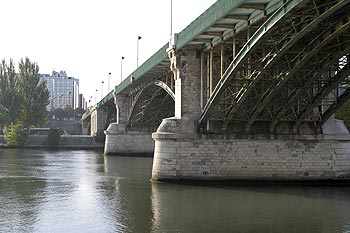 Les arches du pont de Levallois - ponts sur Seine - © Norbert Pousseur