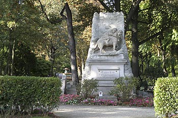 Cimetière aux chiens d'Asnières - ponts sur Seine - © Norbert Pousseur