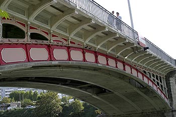 Arche centrale du pont rose de Saint-Ouen - ponts sur Seine - © Norbert Pousseur