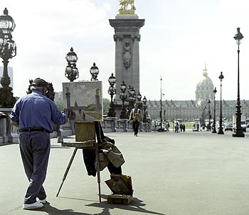 Peintre sur le pont Alexandre III - Paris et la Seine - © Norbert Pousseur