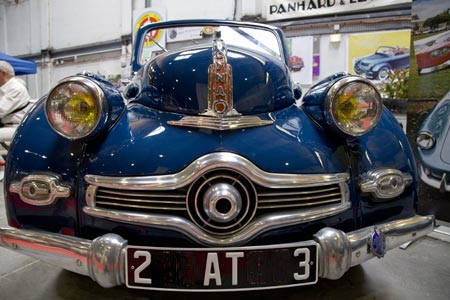 Avant de Panhard - voiture ancienne - © Norbert Pousseur