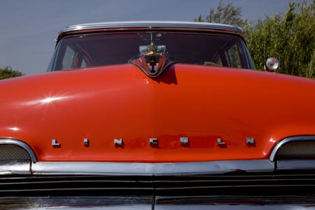 Capot de de Lincoln - voiture ancienne - © Norbert Pousseur