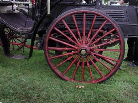 Roues de la Benz-Victoria - voiture ancienne - © Norbert Pousseur