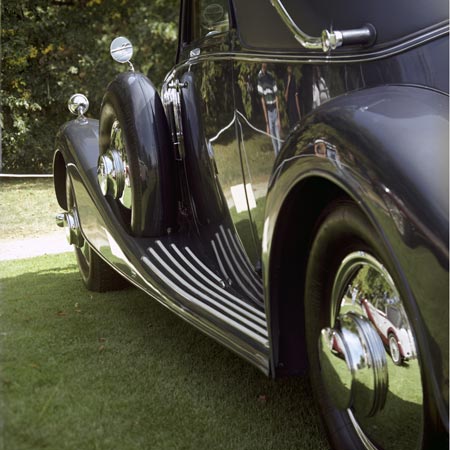 Face latérale gauche de Mercedes - voiture ancienne - © Norbert Pousseur