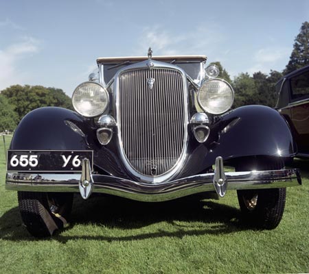 Ford des années 1940 - voiture ancienne - © Norbert Pousseur