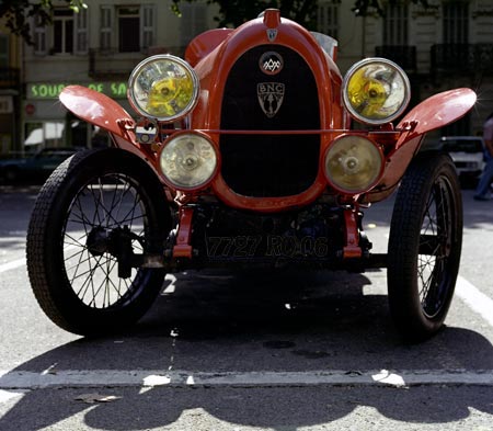 Avant de BNC - voiture ancienne - © Norbert Pousseur