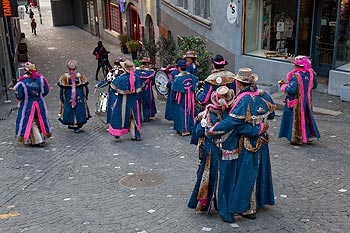 Groupe de musicien en déplacement - © Norbert Pousseur