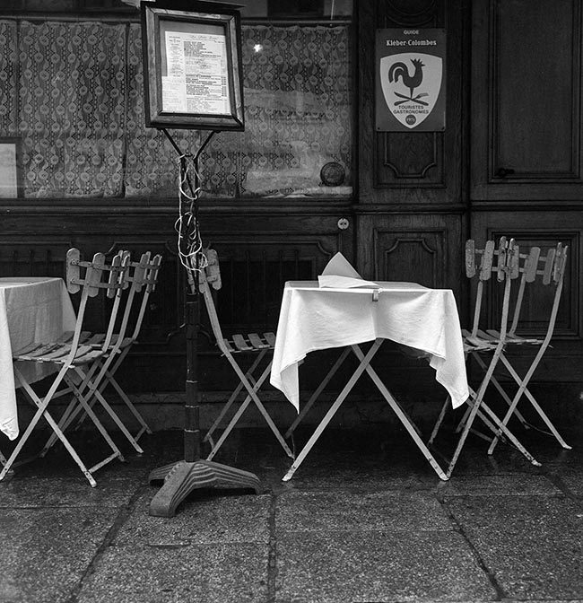 En attendant le convive - © Norbert Pousseur