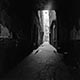 Imagette : Rue vide ; seul un petit enfant - © Norbert Pousseur