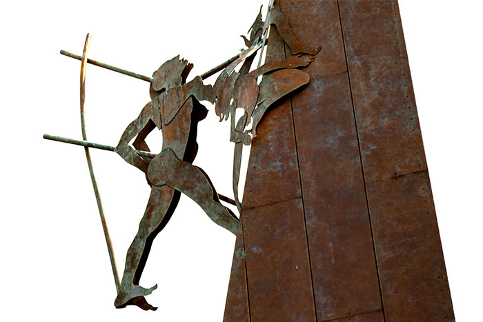 Sculpture Femme ombre de l'Homme d'Ipoustéguy - © Norbert Pousseur Sculpture Femme ombre de l'Homme d'Ipoustéguy - © Norbert Pousseur