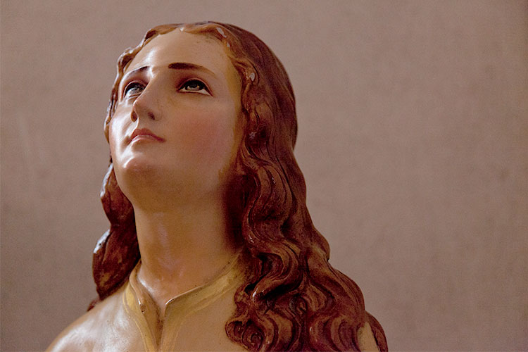 Visage de St Madeleine, les yeux au ciel - © Norbert Pousseur Visage de St Madeleine, les yeux au ciel - © Norbert Pousseur