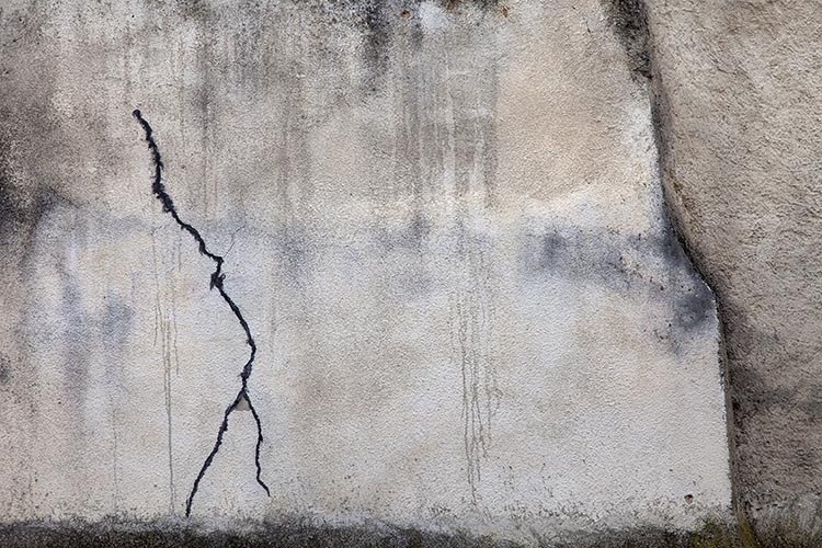Fissure dans un mur -  © Norbert Pousseur