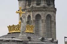 Pélerins à Lourdes - © Norbert Pousseur - canon400da__1384