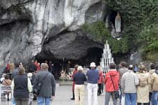 Pélerins à Lourdes - © Norbert Pousseur - canon400da__1394